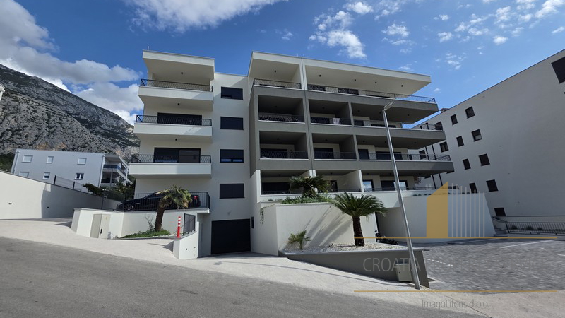 Attico attraente con vista mare – Makarska!