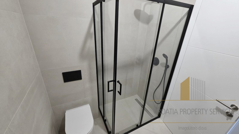 Attico attraente con vista mare – Makarska!