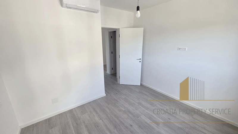 Attico attraente con vista mare – Makarska!