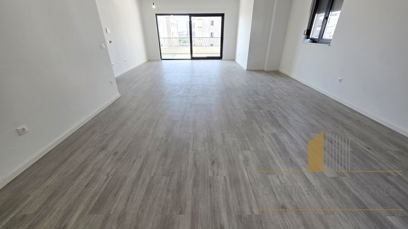 Attico attraente con vista mare – Makarska!