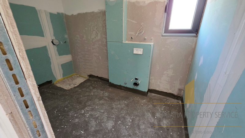 Spazioso appartamento trilocale con vista mare – Nuova costruzione, Makarska