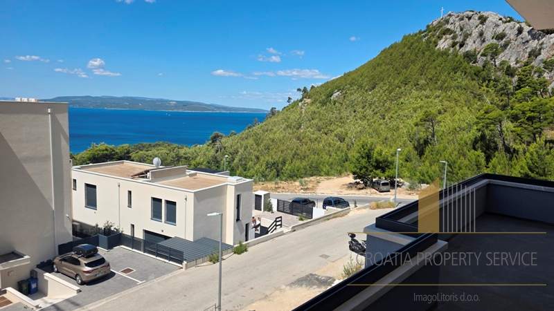 Spazioso appartamento trilocale con vista mare – Nuova costruzione, Makarska