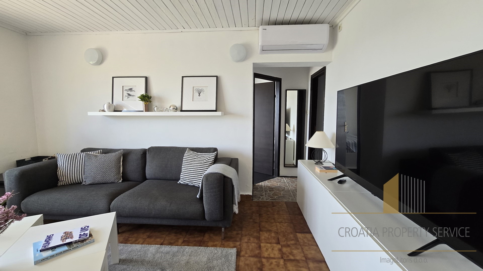 Beautiful house with a swimming pool and open sea view - Vis, Brgujac!