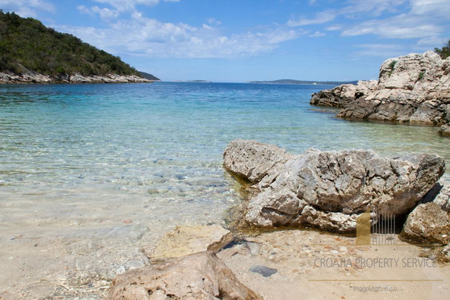 Attractive building land in the first row to the sea – Nečujam, Šolta!