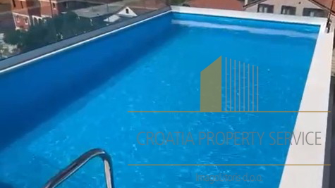 Luxury penthouse with a rooftop terrace, swimming pool, and sea view in the vicinity of Zadar!