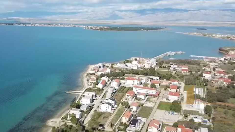 Luxury apartment in a modern new building 160 m from the sea – Privlaka!