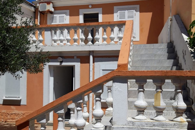 Splendida casa nel centro di Privlaka – a soli 70 m dalla spiaggia di sabbia!