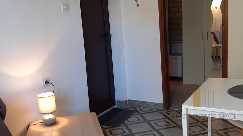 Апартманска кућа први ред до мора – Рањањ!