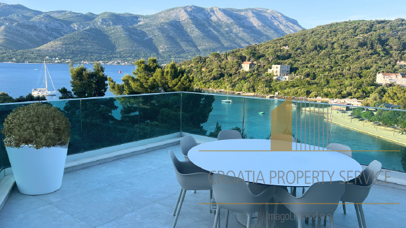 Nova luksuzna vila 20 m  od mora na otoku Korčuli!