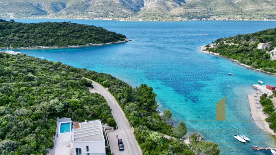 Nova luksuzna vila 20 m  od mora na otoku Korčuli!