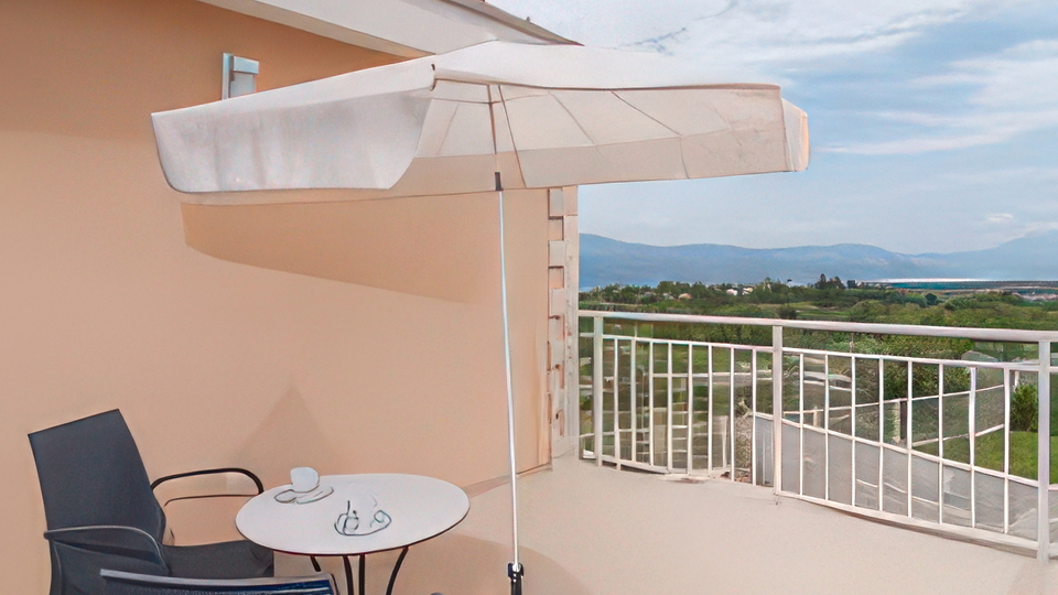 Beautiful villa with a swimming pool in &Scaron;krip&comma; on the island of Bra&ccaron;