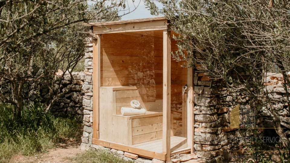 Meravigliosa villa di lusso con vista mare sull'isola di Šolta!
