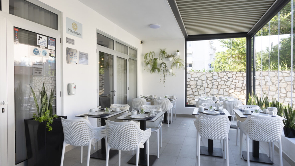 Splendido nuovo boutique hotel a 100 m dal mare - isola di Pag&excl;