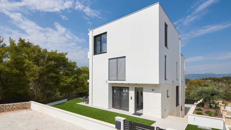 Luksuzna vila z razgledom na morje&comma; 500 m od morja na otoku &Ccaron;iovu&excl;