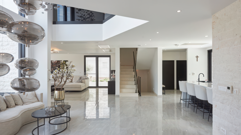 Luksuzna vila z razgledom na morje&comma; 500 m od morja na otoku &Ccaron;iovu&excl;