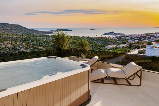 Luksuzni penthouse z jacuzzijem in odprtim pogledom na morje - Primošten!