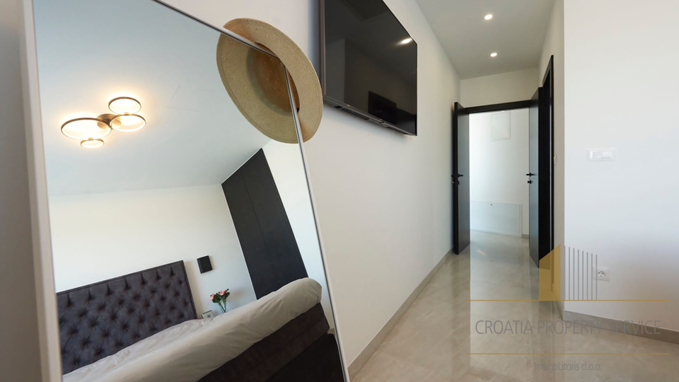 Luxury villa with a sea view 500 meters from the sea on the island of Čiovo!