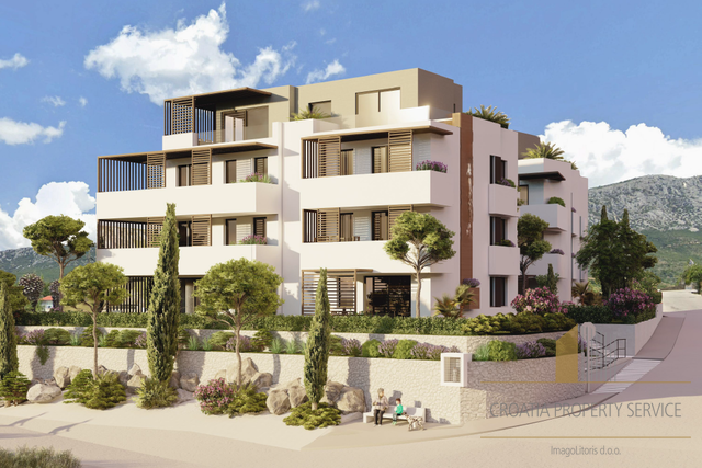 Luksuzni stan s vrtom u modernoj novogradnji  800 m od plaže - Kaštel Kambelovac!