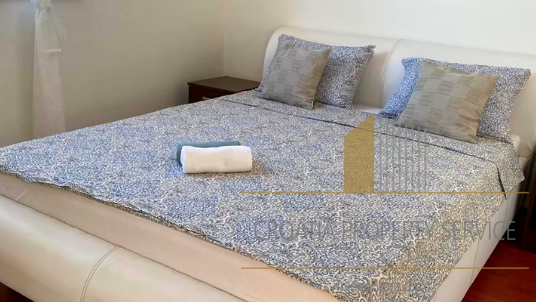 Wunderschönes Einfamilienhaus in erster Meereslinie in der Umgebung von Zadar!