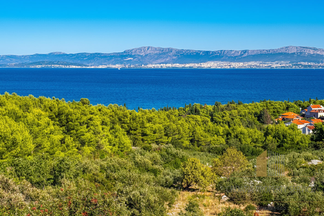 Investment opportunity: 17,280 m² of building land with panoramic sea views – Supetar, Brač!