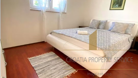 Wunderschönes Einfamilienhaus in erster Meereslinie in der Umgebung von Zadar!