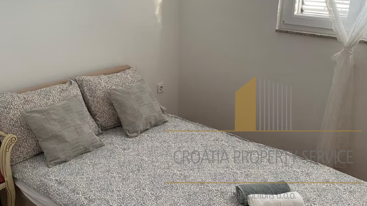 Wunderschönes Einfamilienhaus in erster Meereslinie in der Umgebung von Zadar!