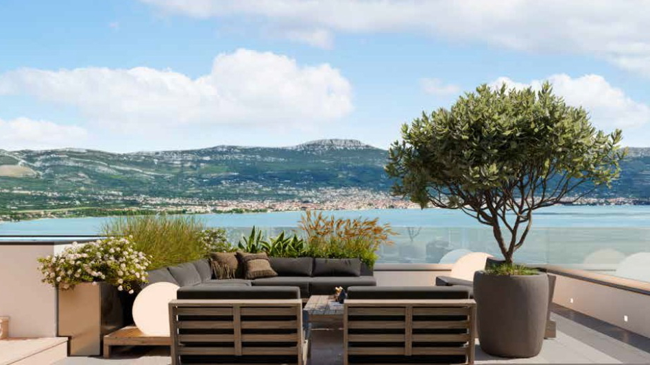 Penthouse with a rooftop terrace and sea view in an exclusive apartment complex on &Ccaron;iovo&excl;