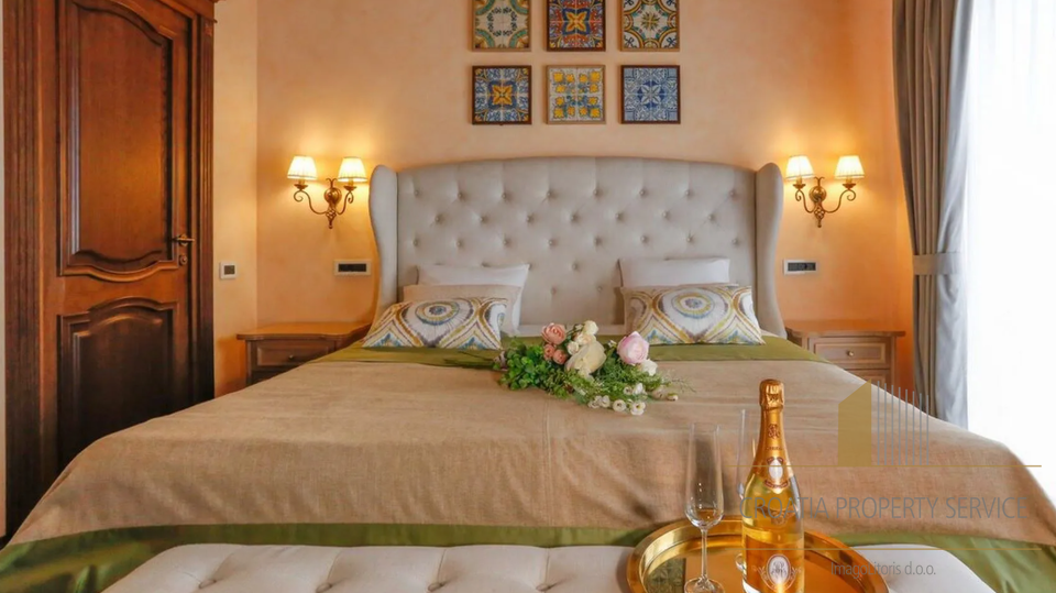 Luksuzna kamnita vila ob morju z bazenom in SPA cono – Čiovo!