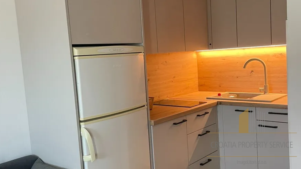 Modern apartment by the sea in Vodice – only 150 m from the beach!