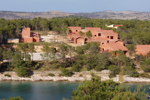Complesso di appartamenti di lusso in costruzione – Prima fila sul mare sull'isola di Brač!