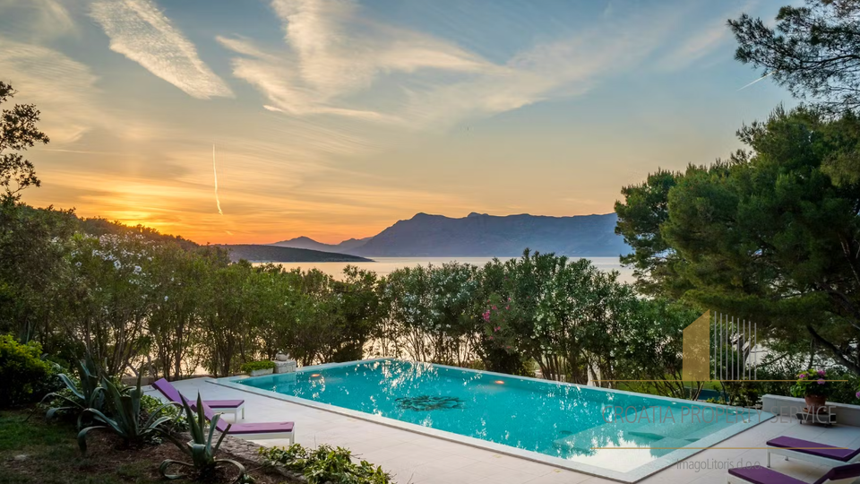 Unique luxury villa by the sea on the island of Brač!
