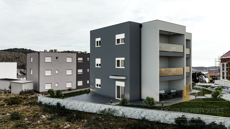 Moderan jednosoban stan 300 m od mora u mirnom dijelu Rogoznice!