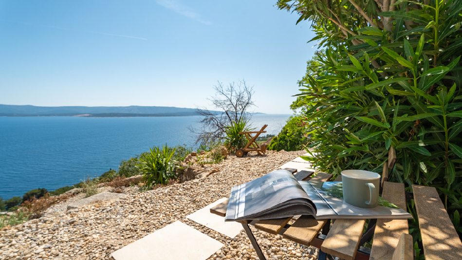 Prekrasan luksuzni studio apartman 500 m od pla&zcaron;e na otoku Bra&ccaron;u&excl;