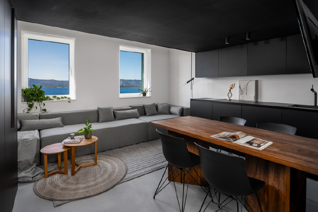 Elegantan luksuzni  apartman 500 m od plaže na otoku Braču!