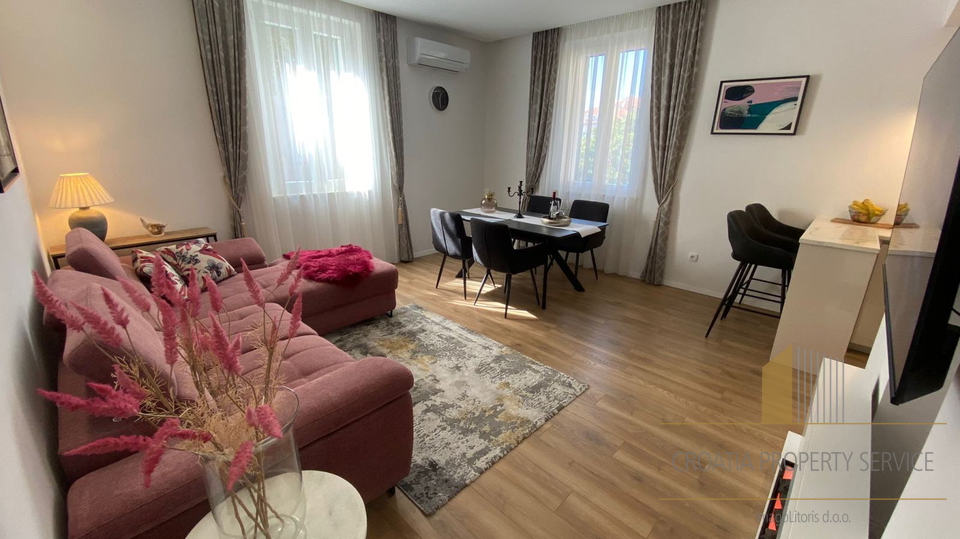 Luksuzan stan za život ili investiciju – širi centar grada, 80 m², vrhunska lokacija! Split!