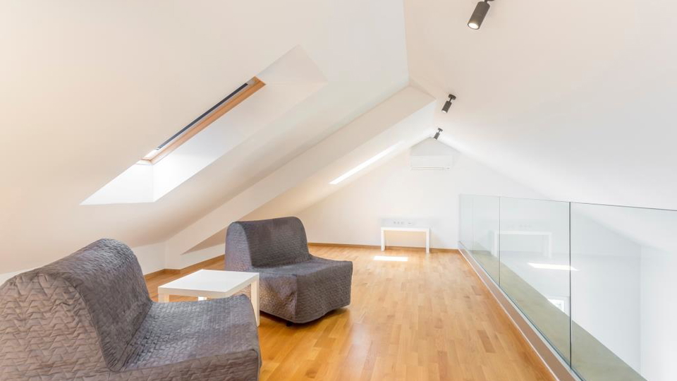 &Rcy;&ocy;&scy;&kcy;&ocy;&shcy;&ncy;&acy;&yacy; &dcy;&vcy;&ucy;&khcy;&ecy;&tcy;&acy;&zhcy;&ncy;&acy;&yacy; &kcy;&vcy;&acy;&rcy;&tcy;&icy;&rcy;&acy;&comma; 150 &mcy; &ocy;&tcy; &pcy;&lcy;&yacy;&zhcy;&acy;&comma; 2 &pcy;&acy;&rcy;&kcy;&ocy;&vcy;&ocy;&chcy;&ncy;&ycy;&khcy; &mcy;&iecy;&scy;&tcy;&acy; &ndash; &Pcy;&ocy;&dcy;&scy;&tcy;&rcy;&acy;&ncy;&acy;&comma; &Scy;&pcy;&lcy;&icy;&tcy;&excl;