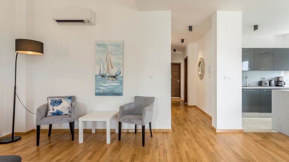 &Rcy;&ocy;&scy;&kcy;&ocy;&shcy;&ncy;&acy;&yacy; &dcy;&vcy;&ucy;&khcy;&ecy;&tcy;&acy;&zhcy;&ncy;&acy;&yacy; &kcy;&vcy;&acy;&rcy;&tcy;&icy;&rcy;&acy;&comma; 150 &mcy; &ocy;&tcy; &pcy;&lcy;&yacy;&zhcy;&acy;&comma; 2 &pcy;&acy;&rcy;&kcy;&ocy;&vcy;&ocy;&chcy;&ncy;&ycy;&khcy; &mcy;&iecy;&scy;&tcy;&acy; &ndash; &Pcy;&ocy;&dcy;&scy;&tcy;&rcy;&acy;&ncy;&acy;&comma; &Scy;&pcy;&lcy;&icy;&tcy;&excl;