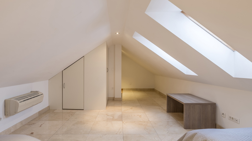 &Pcy;&rcy;&ocy;&dcy;&acy;&zhcy;&acy;&excl; &Ecy;&kcy;&scy;&kcy;&lcy;&yucy;&zcy;&icy;&vcy;&ncy;&acy;&yacy; &kcy;&vcy;&acy;&rcy;&tcy;&icy;&rcy;&acy; &vcy; &tscy;&iecy;&ncy;&tcy;&rcy;&iecy; &Scy;&pcy;&lcy;&icy;&tcy;&acy; &ndash; 200 &mcy; &ocy;&tcy; &Rcy;&icy;&vcy;&ycy;&excl;