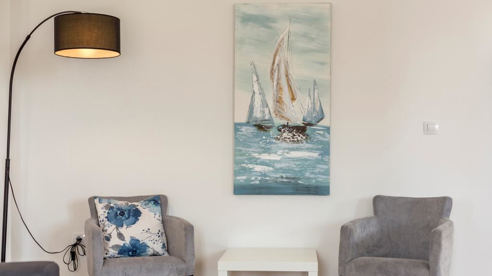 &Rcy;&ocy;&scy;&kcy;&ocy;&shcy;&ncy;&acy;&yacy; &dcy;&vcy;&ucy;&khcy;&ecy;&tcy;&acy;&zhcy;&ncy;&acy;&yacy; &kcy;&vcy;&acy;&rcy;&tcy;&icy;&rcy;&acy;&comma; 150 &mcy; &ocy;&tcy; &pcy;&lcy;&yacy;&zhcy;&acy;&comma; 2 &pcy;&acy;&rcy;&kcy;&ocy;&vcy;&ocy;&chcy;&ncy;&ycy;&khcy; &mcy;&iecy;&scy;&tcy;&acy; &ndash; &Pcy;&ocy;&dcy;&scy;&tcy;&rcy;&acy;&ncy;&acy;&comma; &Scy;&pcy;&lcy;&icy;&tcy;&excl;