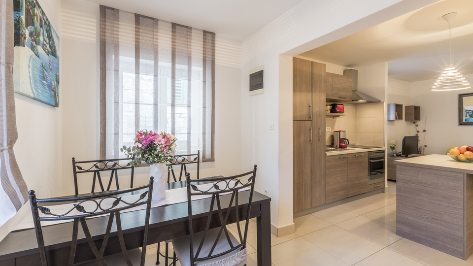 &Pcy;&rcy;&ocy;&dcy;&acy;&zhcy;&acy;&excl; &Ecy;&kcy;&scy;&kcy;&lcy;&yucy;&zcy;&icy;&vcy;&ncy;&acy;&yacy; &kcy;&vcy;&acy;&rcy;&tcy;&icy;&rcy;&acy; &vcy; &tscy;&iecy;&ncy;&tcy;&rcy;&iecy; &Scy;&pcy;&lcy;&icy;&tcy;&acy; &ndash; 200 &mcy; &ocy;&tcy; &Rcy;&icy;&vcy;&ycy;&excl;