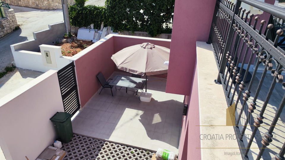 Luxurious villa with a beautiful sea view near Trogir&excl;