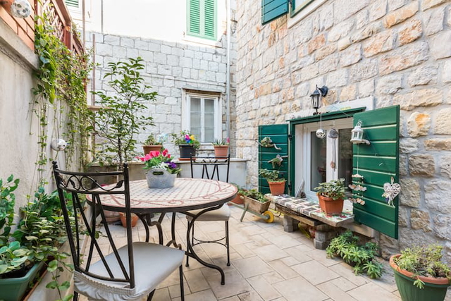 Продажа! Эксклюзивная квартира в центре Сплита – 200 м от Ривы!