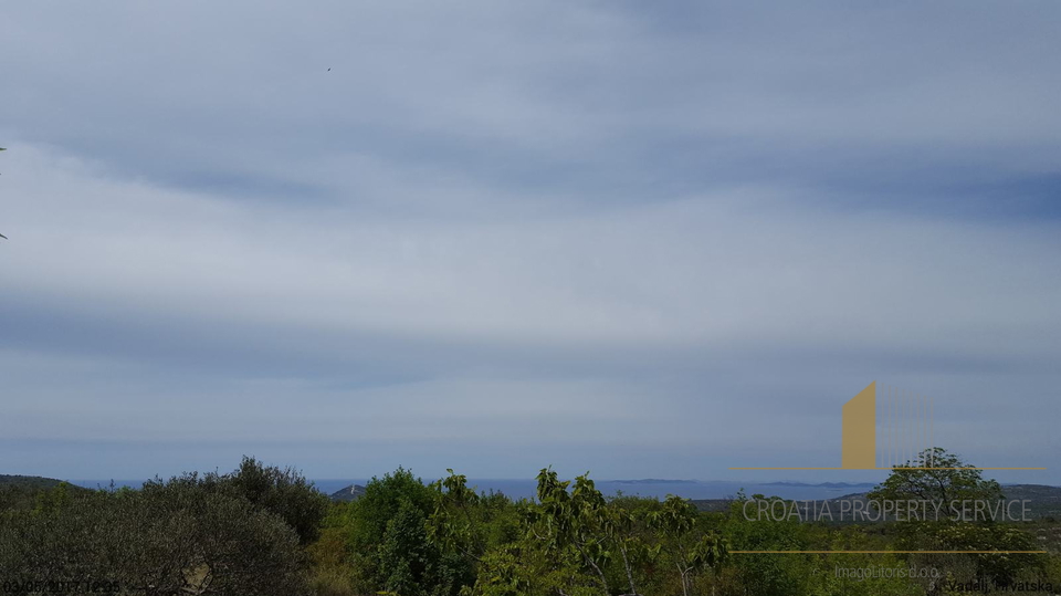 Building land of 1,645 m² with sea view and olive grove - Primošten!