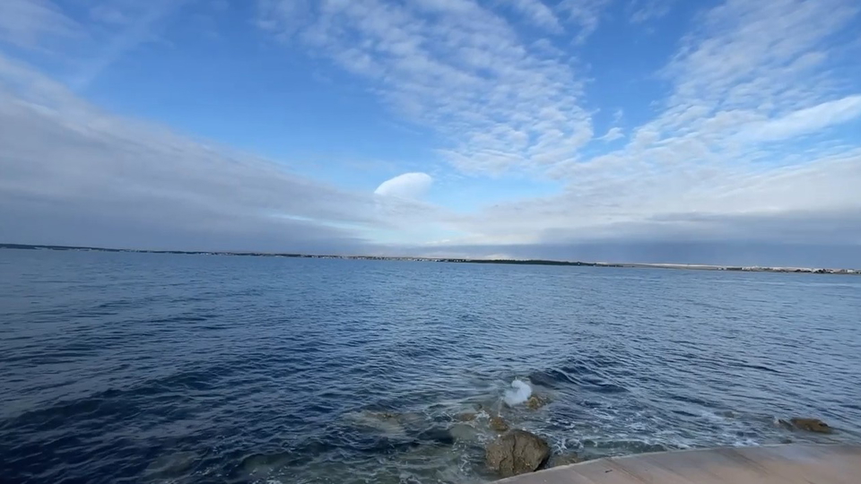 Luksuzni penthouse v novogradnji v prvem vrsti do pla&zcaron;e &ndash; Privlaka&excl;