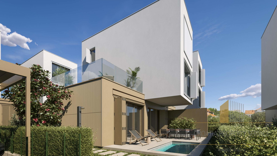 Luxury villa with a pool 50 m from the beach – St. Philip and James, Turanj!
