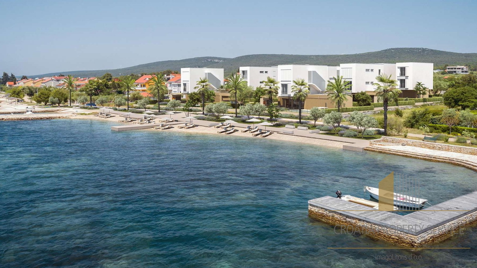Luksuzen dvoetažni stan 50 m od plaže – Sv. Filip in Jakov, Turanj!