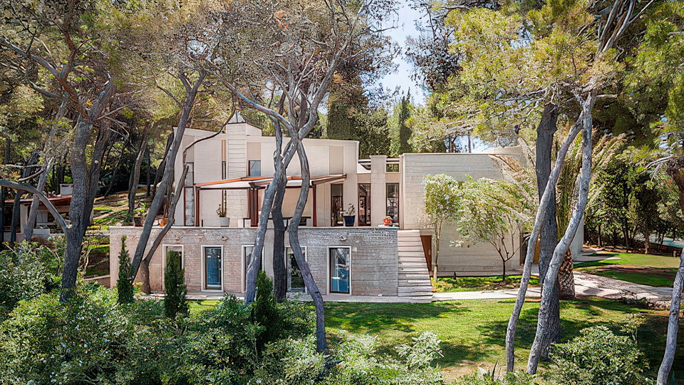 Luxusvilla am Meer auf der Insel Bra&ccaron; &ndash; private mediterrane Oase nur 30 m vom Meer entfernt