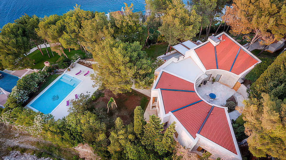 Luxusvilla am Meer auf der Insel Bra&ccaron; &ndash; private mediterrane Oase nur 30 m vom Meer entfernt