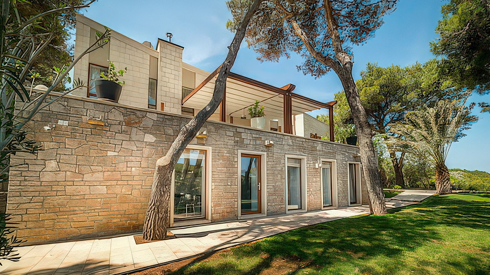 Luxusvilla am Meer auf der Insel Bra&ccaron; &ndash; private mediterrane Oase nur 30 m vom Meer entfernt