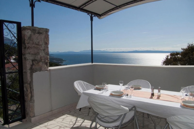 Luxus-Ferienvilla mit Meerblick in Brela – Makarska Riviera!